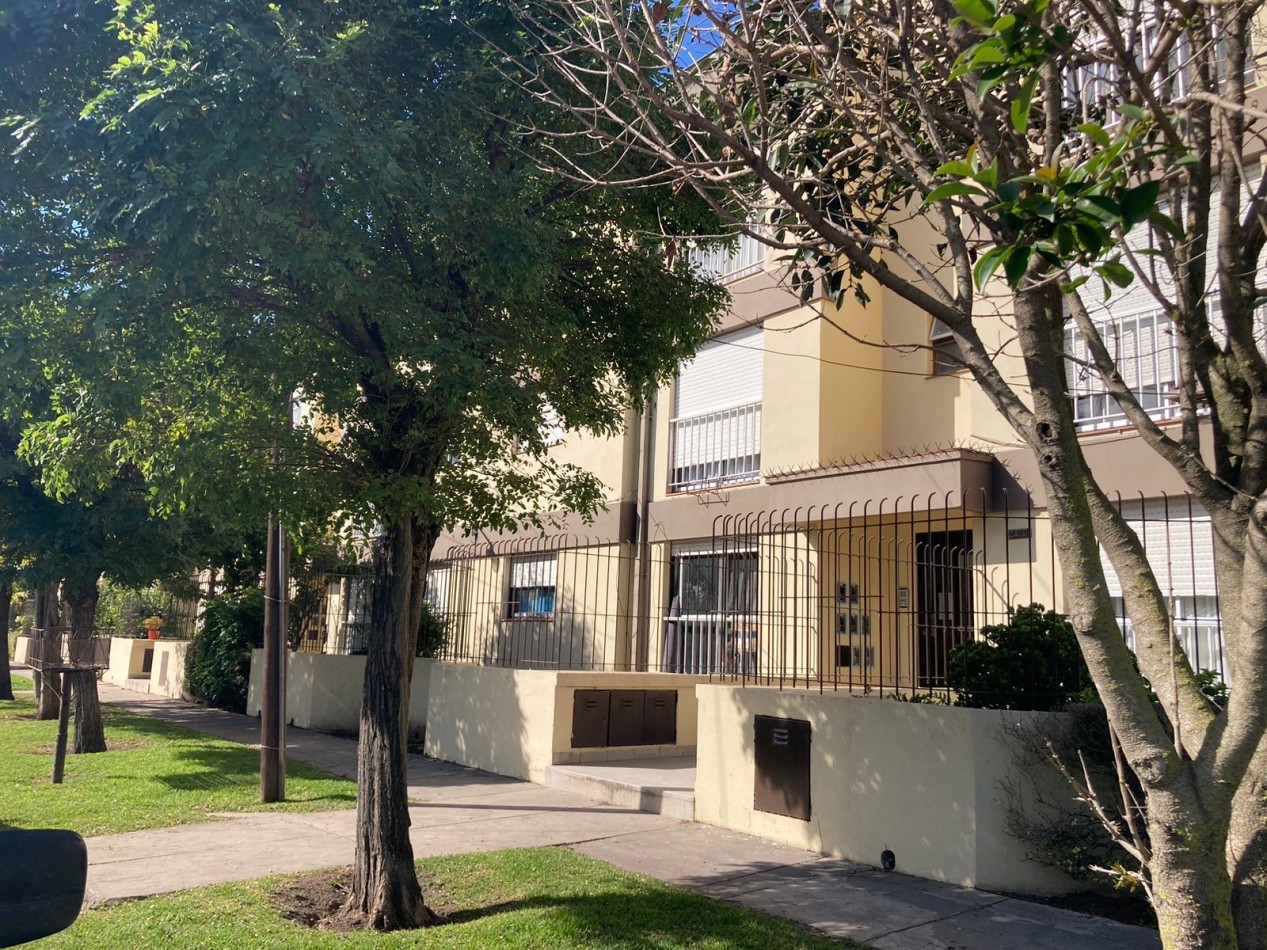DEPARTAMENTO DE 3 AMBIENTES - LAS LILAS