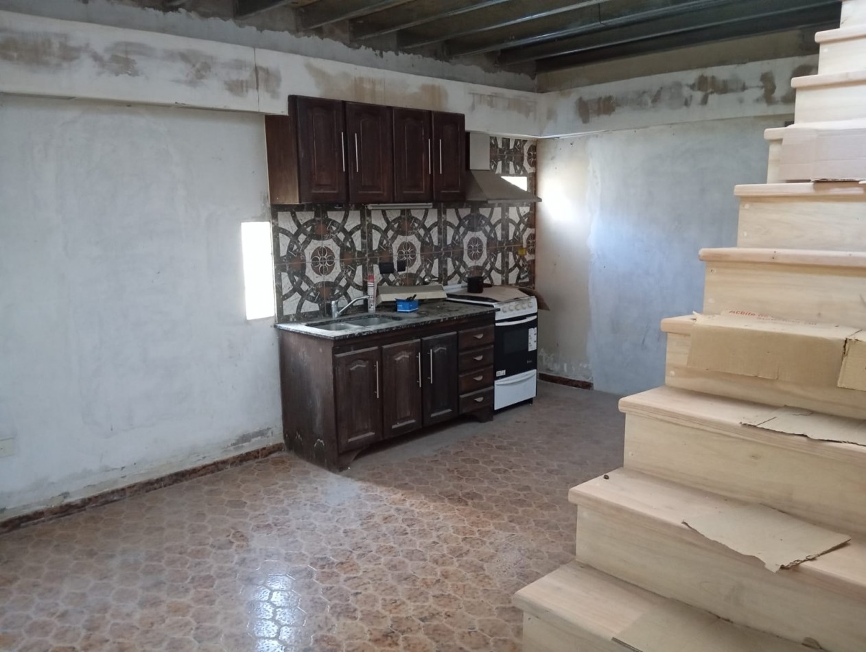 CASA EN BLOCK - BARRIO ESTRADA