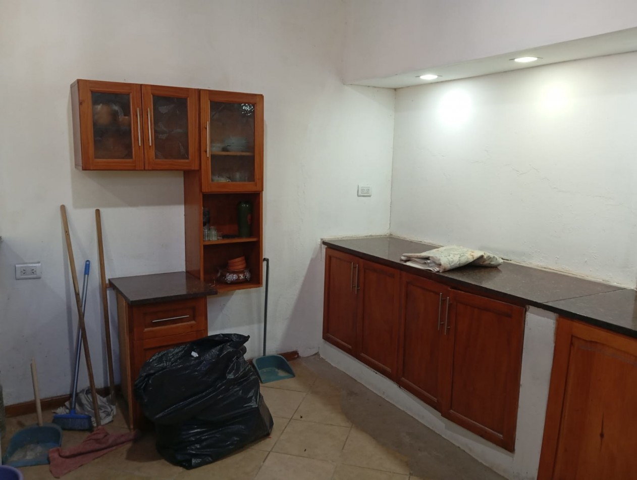 CASA EN BLOCK - BARRIO ESTRADA
