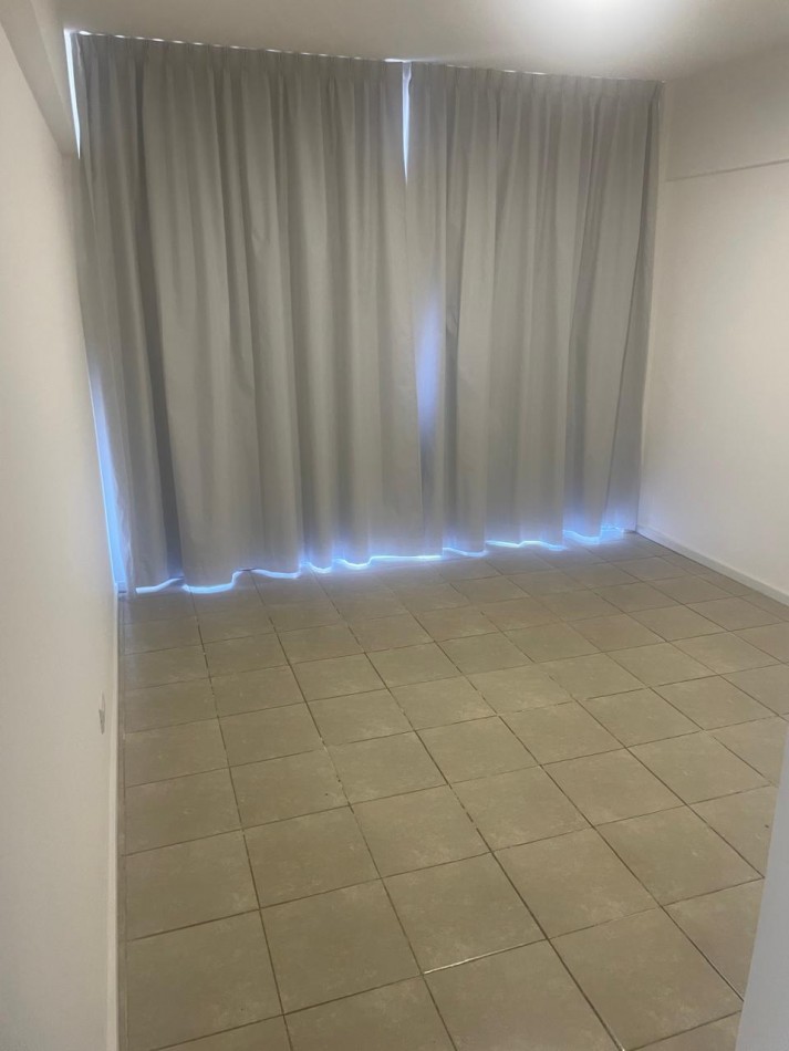 DEPARTAMENTO 2 AMBIENTES A LA CALLE CON BALCON  