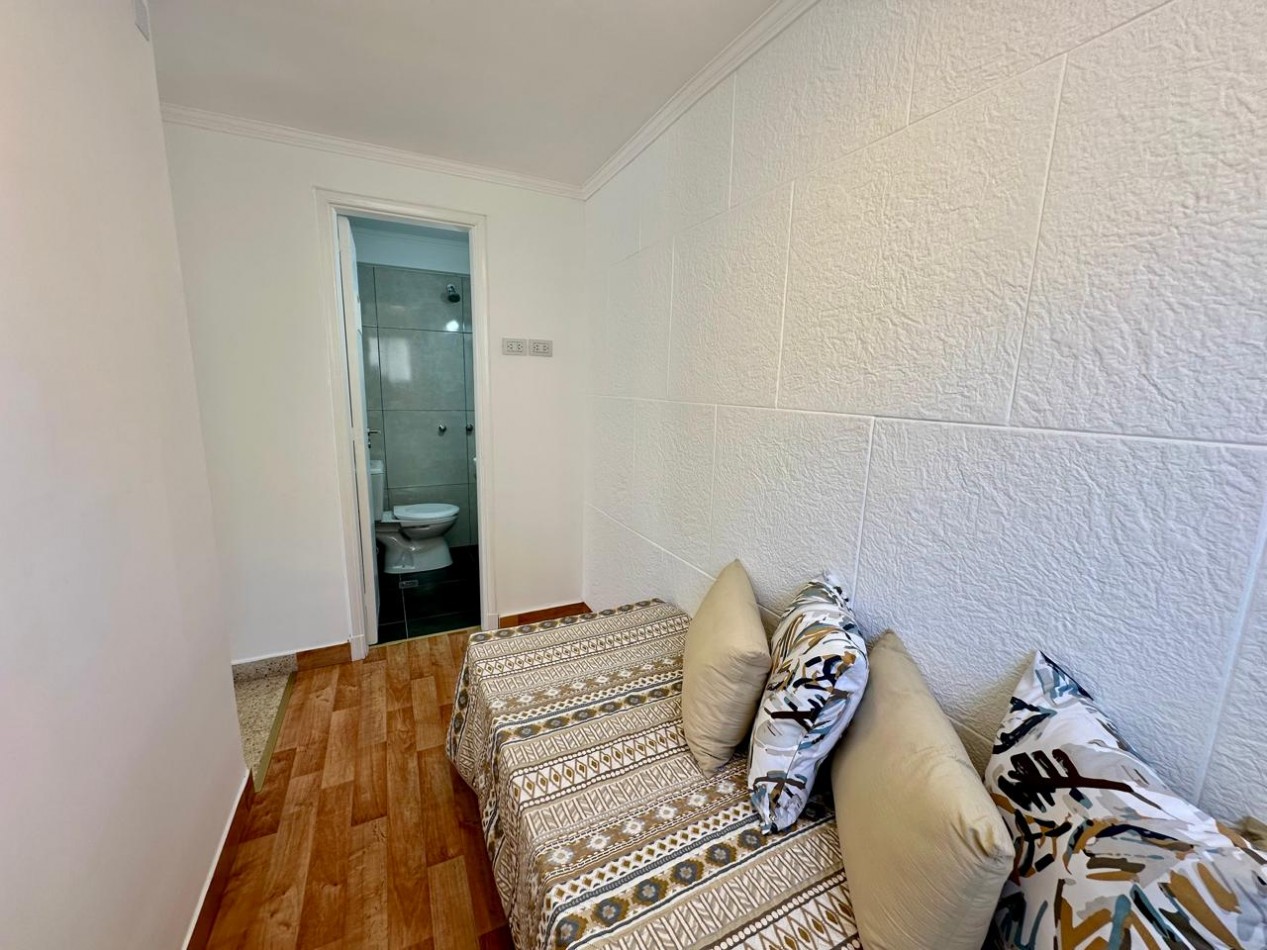 VENTA DEPARTAMENTO 2 AMBIENTES CON DEPENDENCIA A LA CALLE