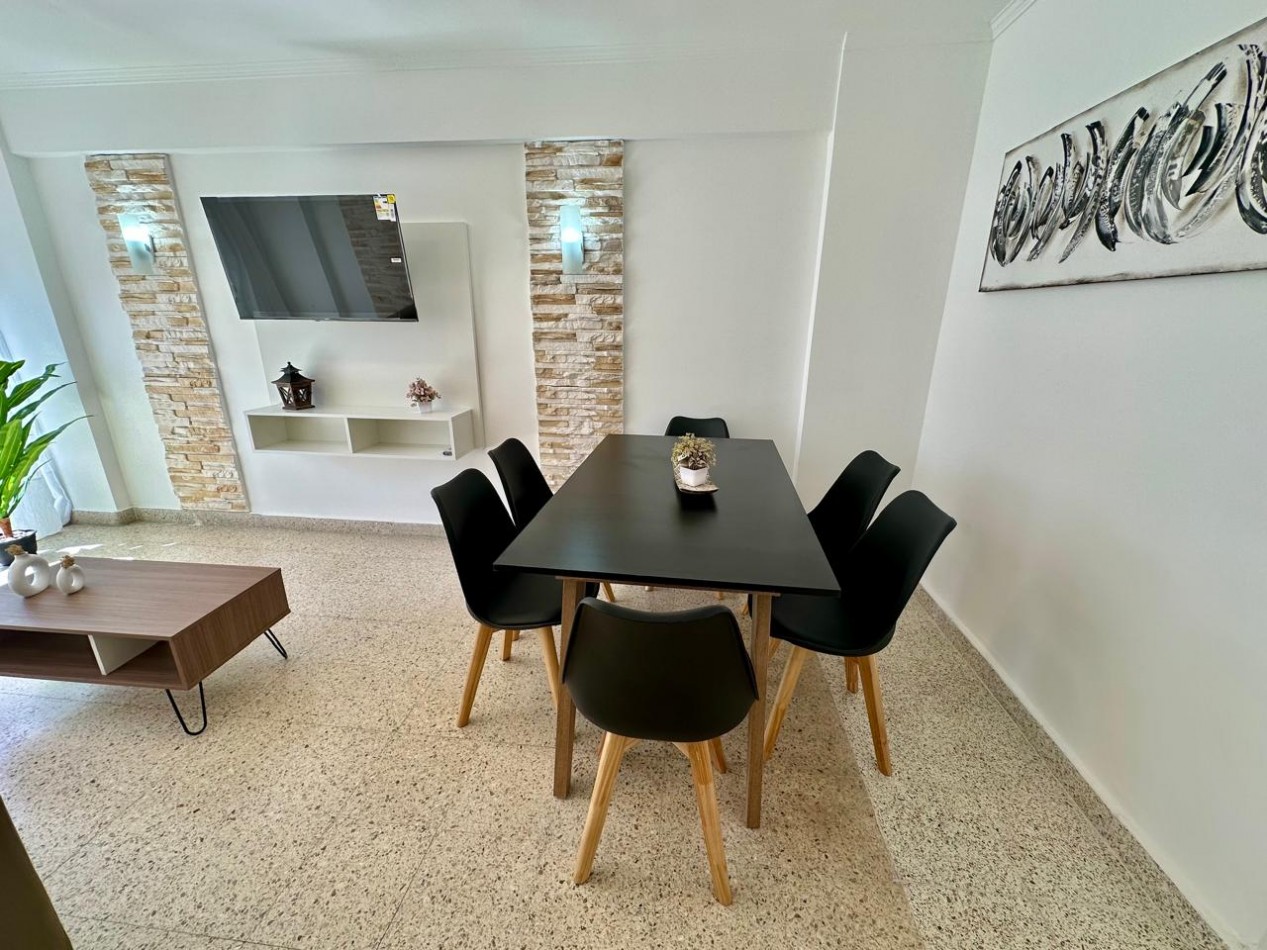 VENTA DEPARTAMENTO 2 AMBIENTES CON DEPENDENCIA A LA CALLE