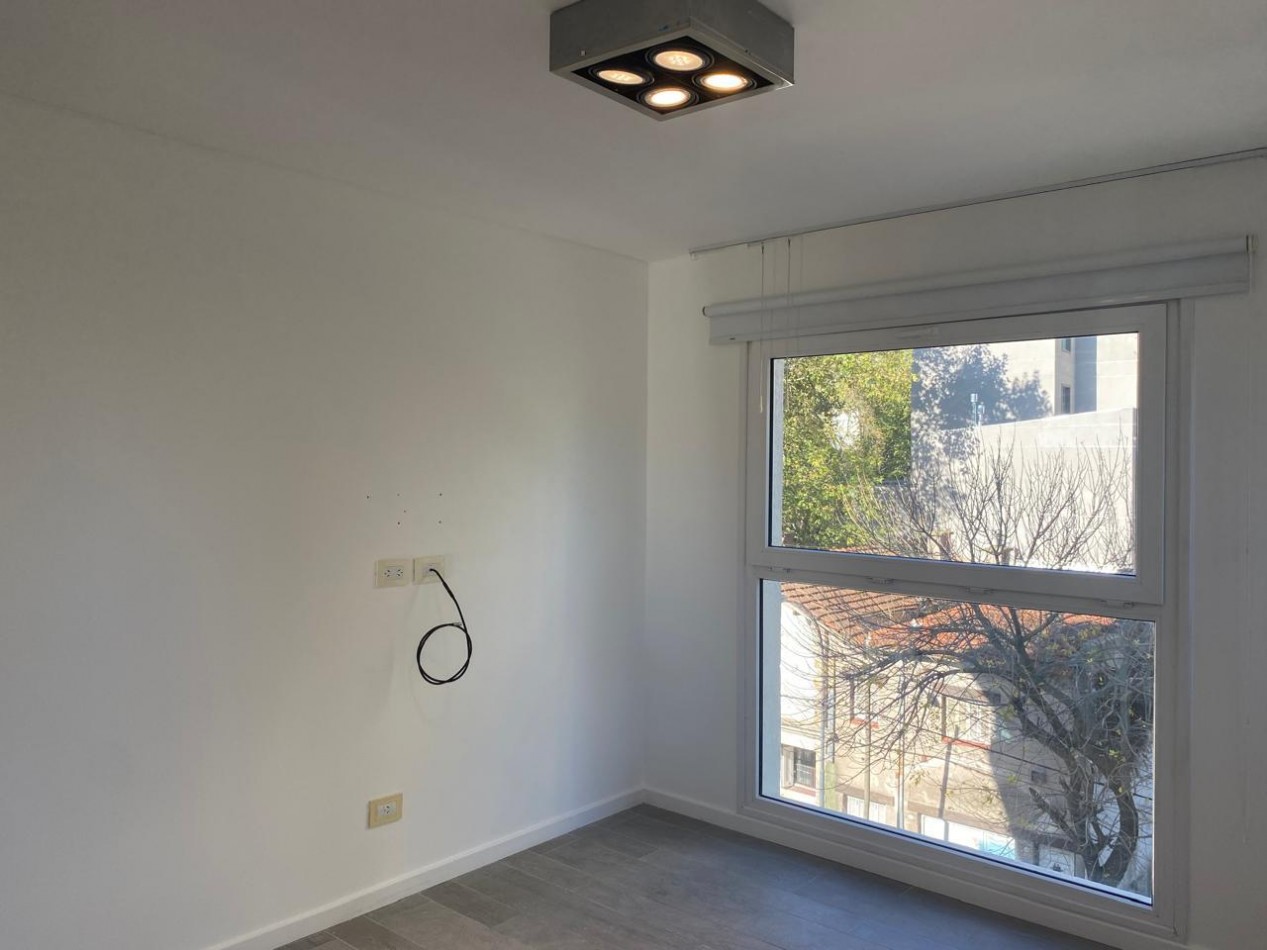 SE OFRECEN EN VENTA DOS SEMIPISOS DE 3 AMBIENTES CON COCHERA - EDIFICIO EL BOGHOS