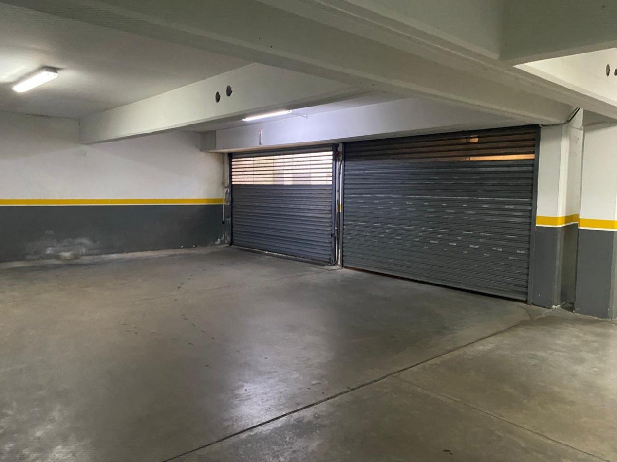 SE OFRECEN EN VENTA DOS SEMIPISOS DE 3 AMBIENTES CON COCHERA - EDIFICIO EL BOGHOS