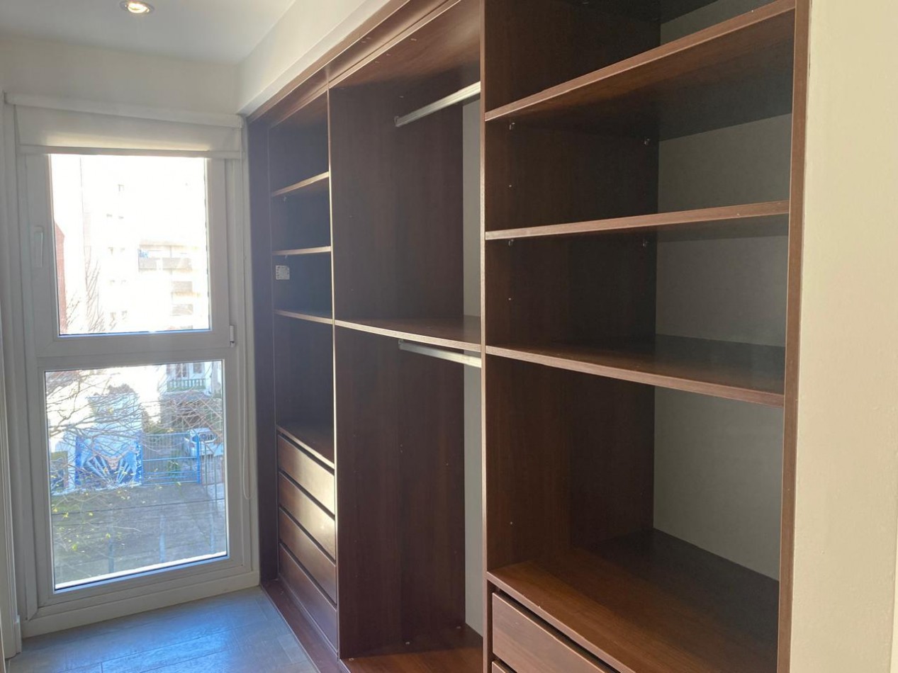 SE OFRECEN EN VENTA DOS SEMIPISOS DE 3 AMBIENTES CON COCHERA - EDIFICIO EL BOGHOS