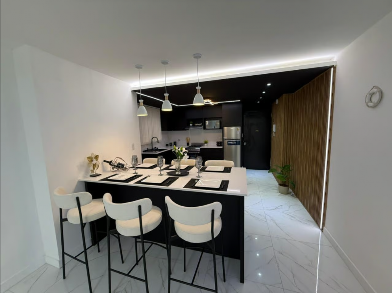 EXCELENTE DEPARTAMENTO DE 3 AMBIENTES RECICLADO A NUEVO
