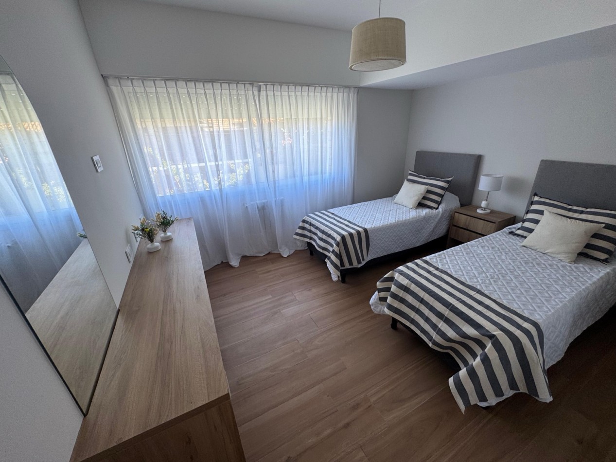 CHALET DE 4 AMBIENTES EN CHAUVIN | RECICLADO Y AMOBLADO