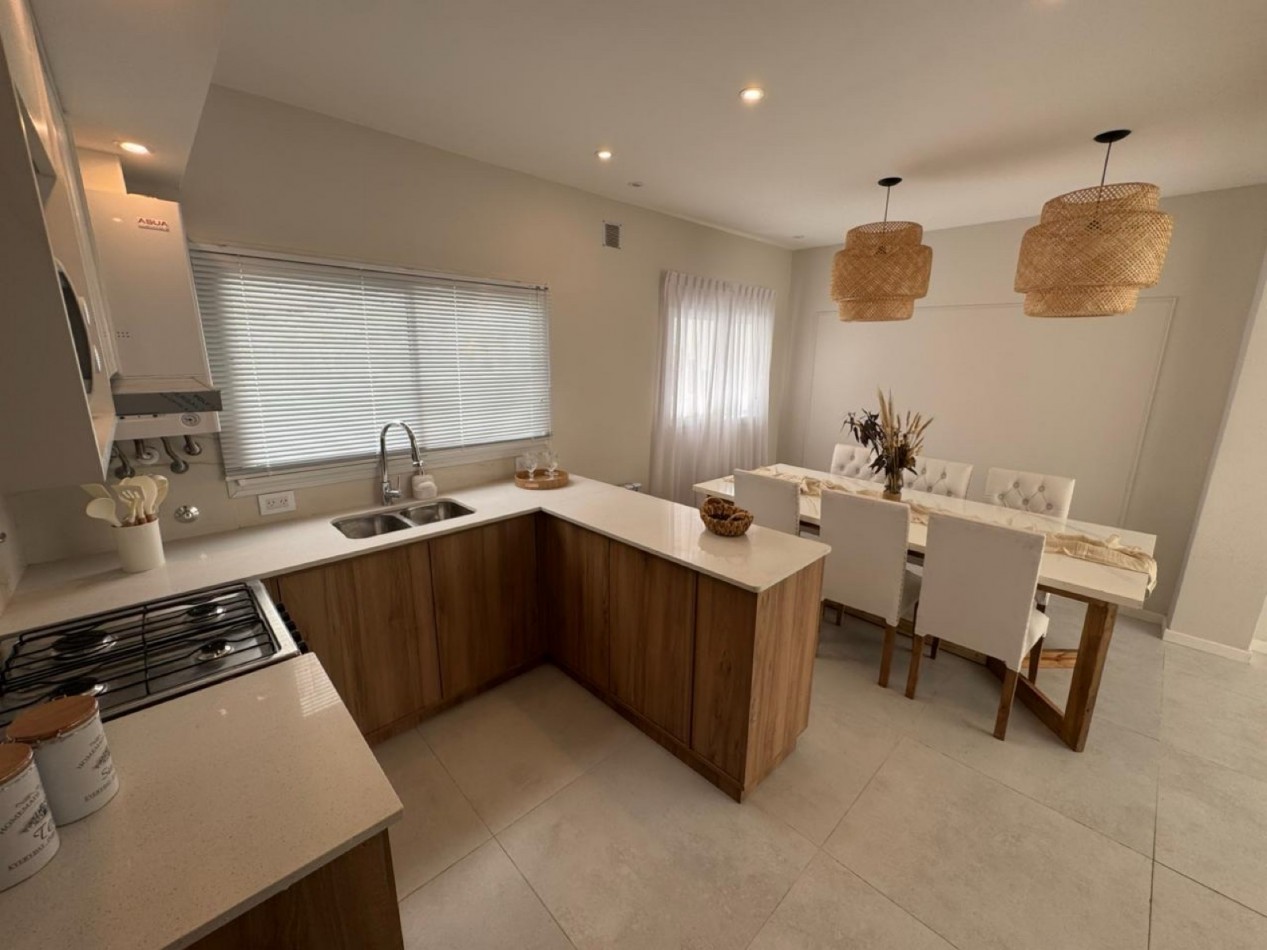 CHALET DE 4 AMBIENTES EN CHAUVIN | RECICLADO Y AMOBLADO