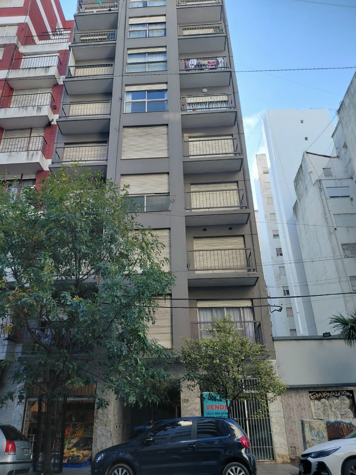 VENTA - MONOAMBIENTE CON ESPACIO DE ESCRITORIO