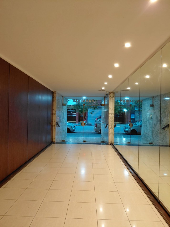 VENTA - MONOAMBIENTE CON ESPACIO DE ESCRITORIO