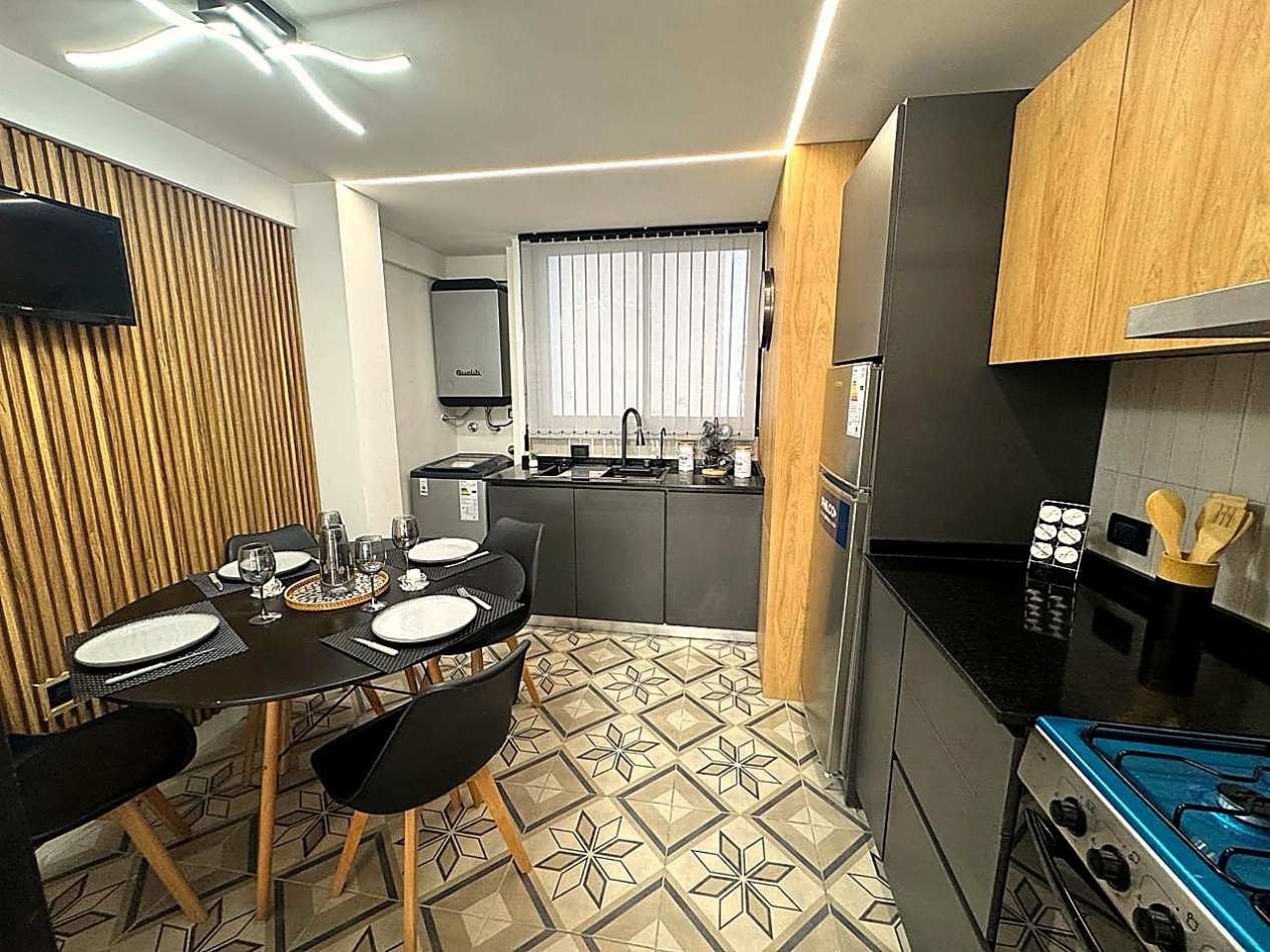 DEPARTAMENTO DE 3 AMBIENTES RECICLADO A NUEVO | SOBRE CALLE RIVADAVIA