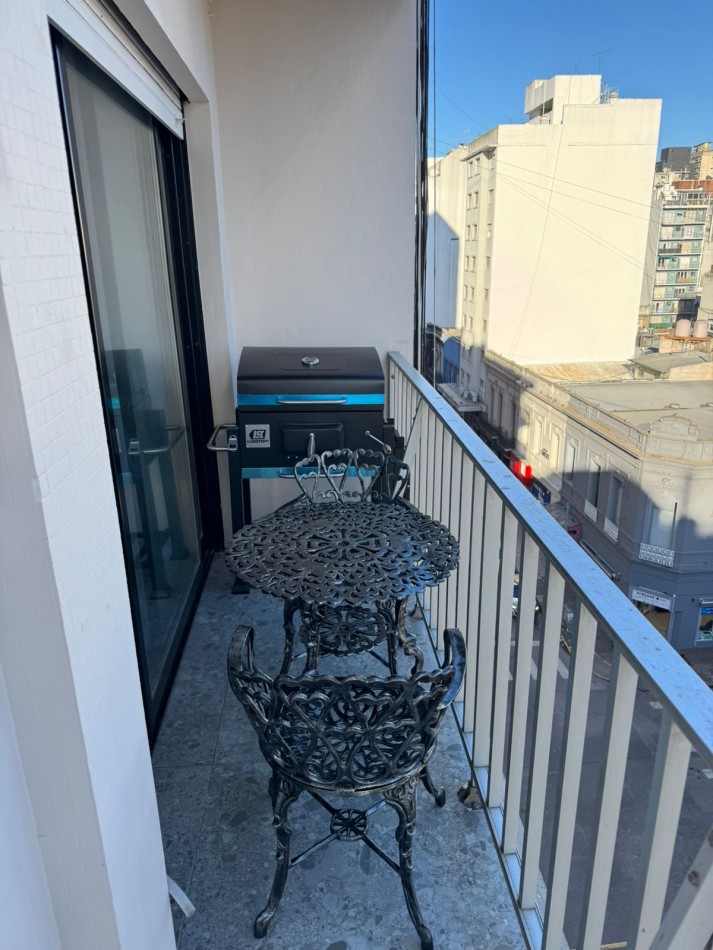 DEPARTAMENTO DE 3 AMBIENTES RECICLADO A NUEVO | SOBRE CALLE RIVADAVIA
